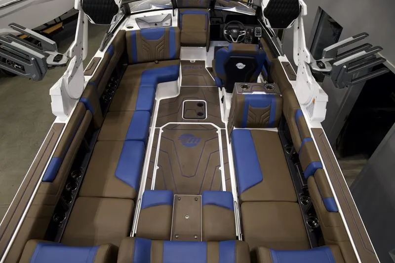 Slide: The Image of Malibu 25 LSV 2026 - 17