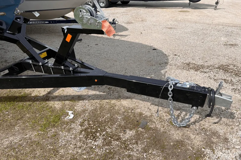 Slide: The Image of Sea Ray SDX 270 Outboard 2025 - 35