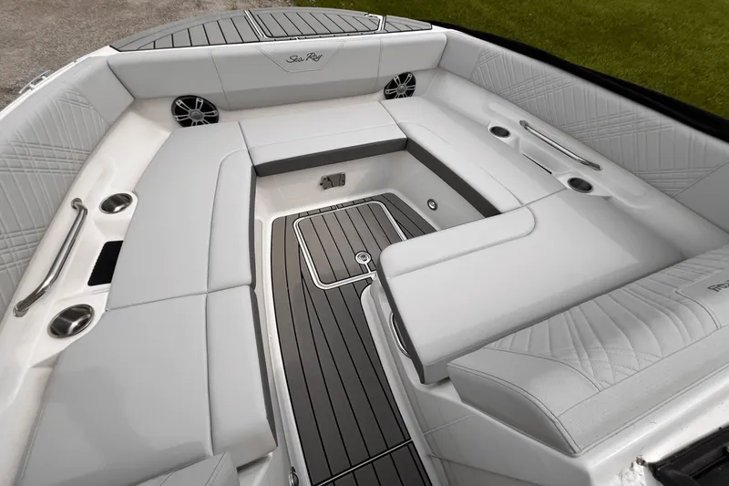 Slide: The Image of Sea Ray SDX 270 Outboard 2025 - 6