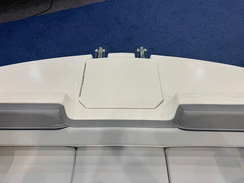 Slide: The Image of Bayliner D20I 2025 - 6