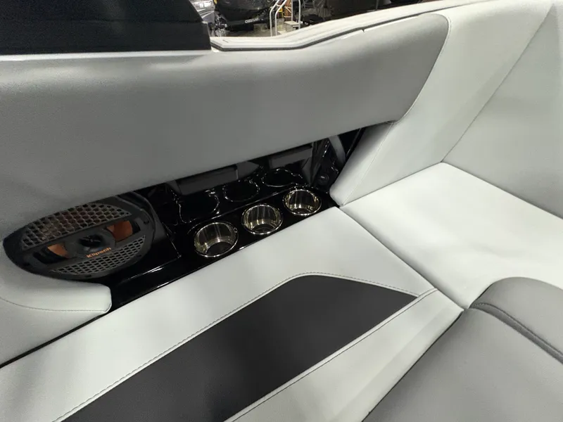 Slide: The Image of Mastercraft NXT20 2025 - 21