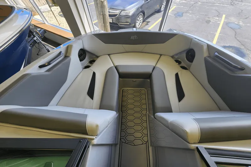 Slide: The Image of Mastercraft NXT20 2025 - 7