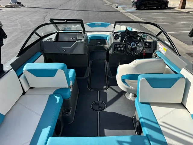 Slide: The Image of Heyday Boats WT SURF 2019 - 6