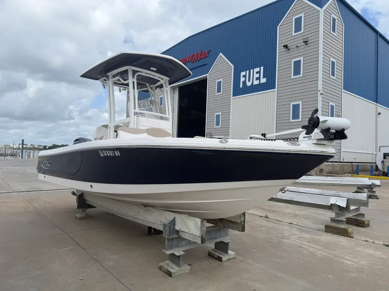 The Image of Robalo CAYMAN 226 2021 - 0