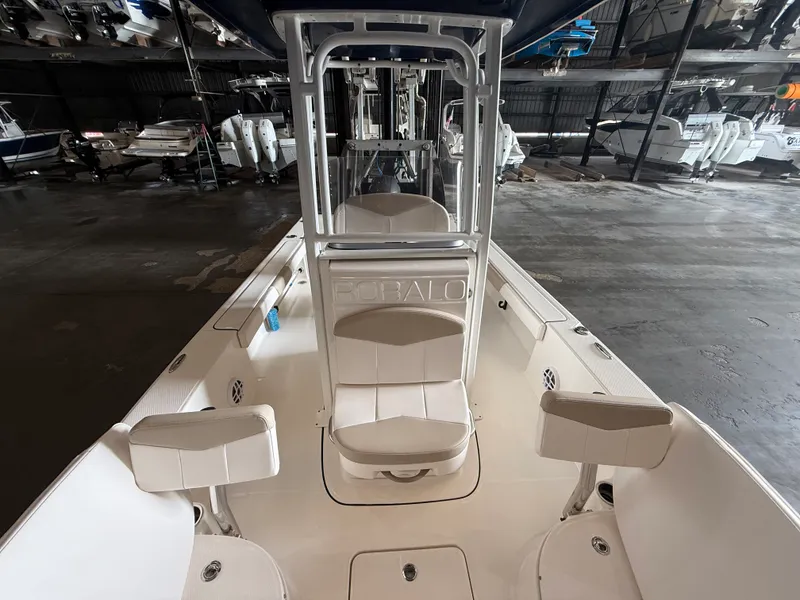 Slide: The Image of Robalo CAYMAN 226 2021 - 23