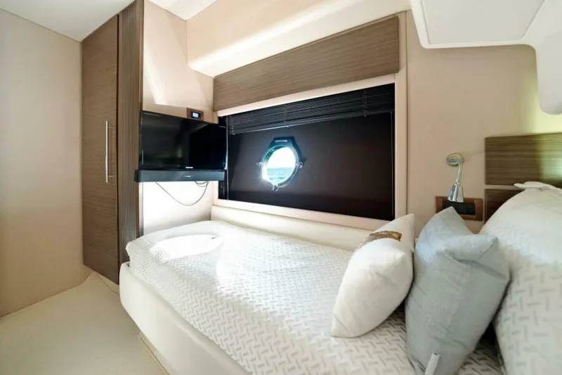 Slide: The Image of Azimut 60 Flybridge 2017 - 29