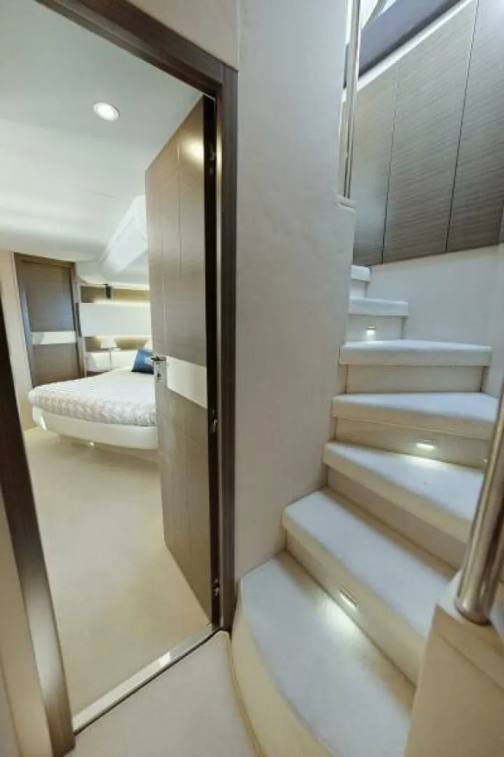 Slide: The Image of Azimut 60 Flybridge 2017 - 17
