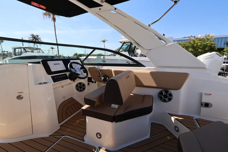 Slide: The Image of Sea Ray SDX 230 Outboard 2026 - 10
