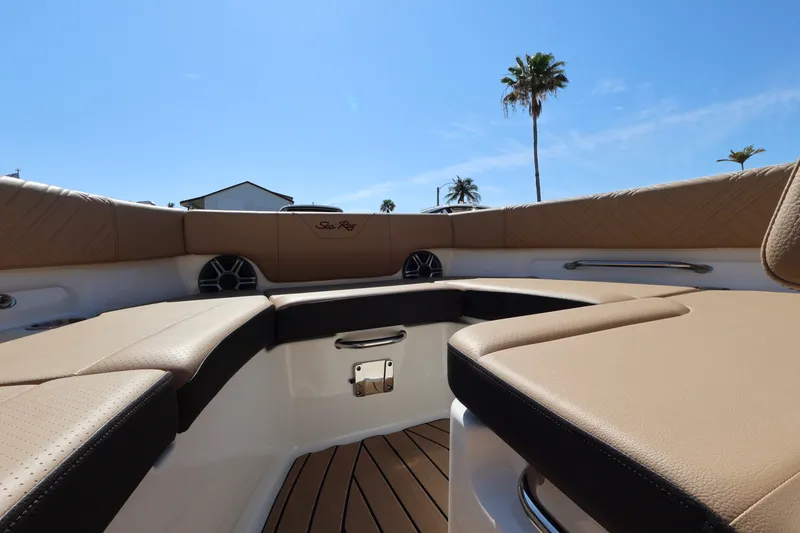 Slide: The Image of Sea Ray SDX 230 Outboard 2026 - 22