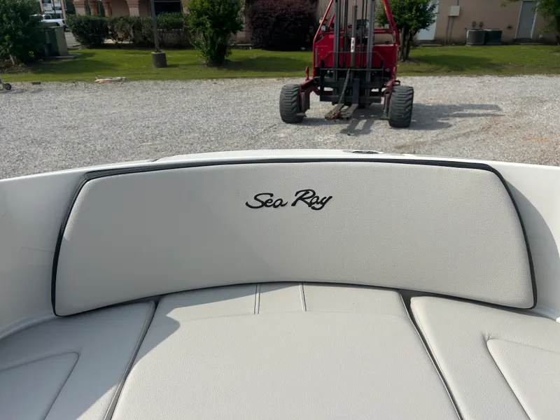 Slide: The Image of Sea Ray SPX 210 Outboard 2026 - 17