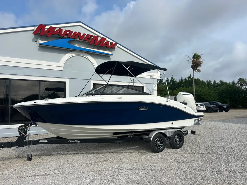 Slide: The Image of Sea Ray SPX 210 Outboard 2026 - 3