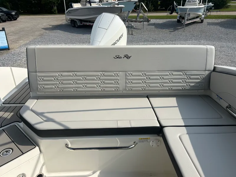 Slide: The Image of Sea Ray SPX 210 Outboard 2026 - 9