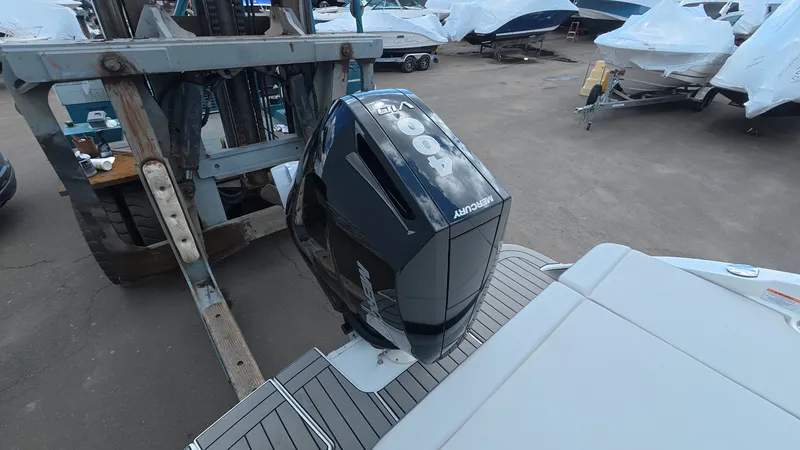 Slide: The Image of Sea Ray SDX 270 Outboard 2026 - 6