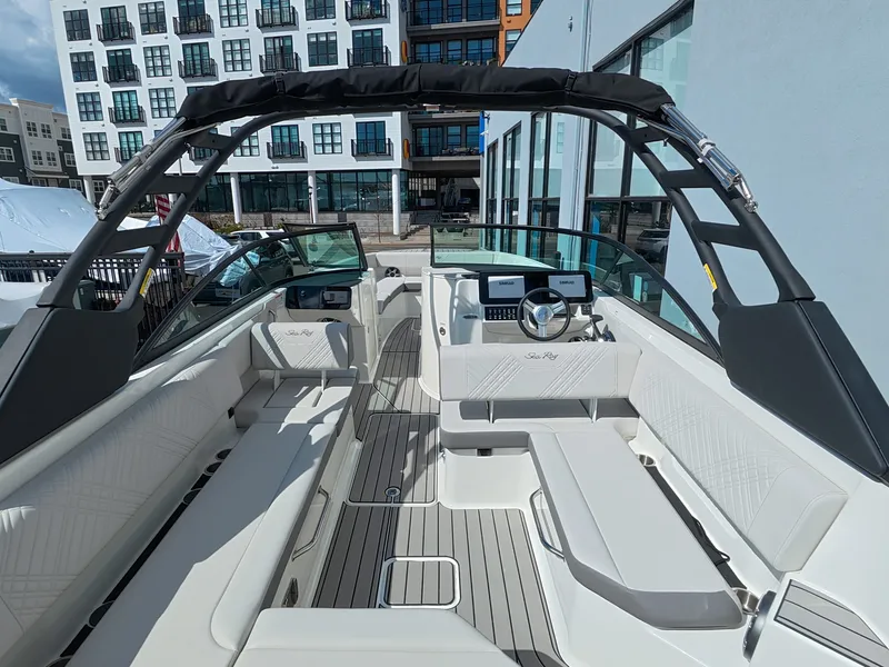 Slide: The Image of Sea Ray SDX 270 Outboard 2026 - 13