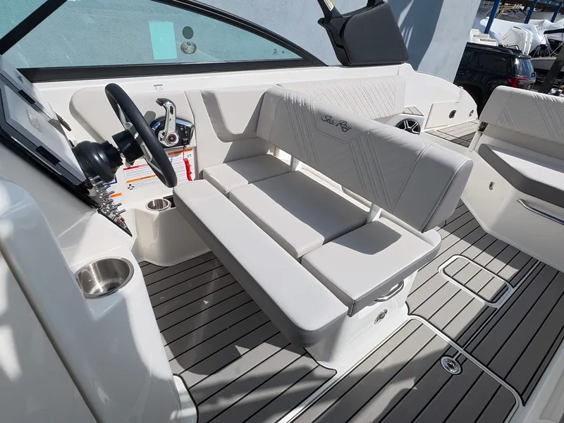 Slide: The Image of Sea Ray SDX 270 Outboard 2026 - 26