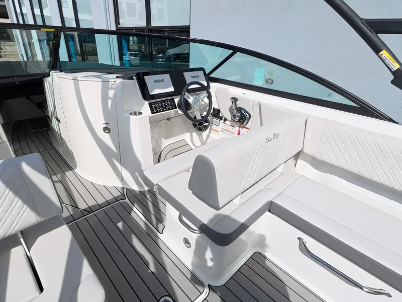 Slide: The Image of Sea Ray SDX 270 Outboard 2026 - 24