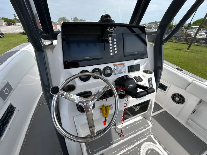 Slide: The Image of Sea Fox 268 COMMANDER 2024 - 5