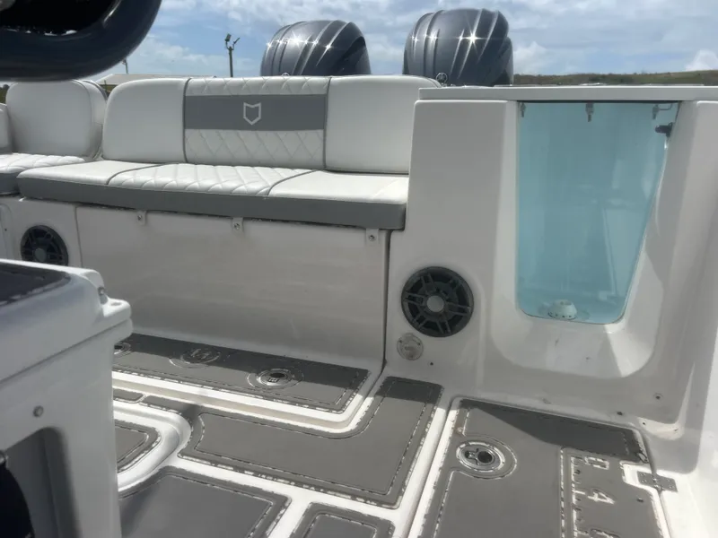 Slide: The Image of Sea Fox 268 COMMANDER 2024 - 12