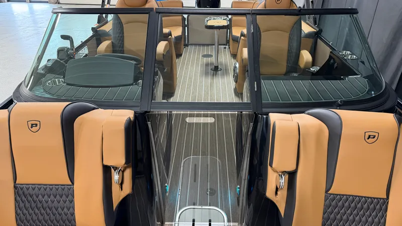 Slide: The Image of Premier 250 SOLARIS 2026 - 36