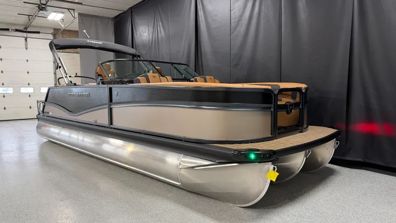 Slide: The Image of Premier 250 SOLARIS 2026 - 3