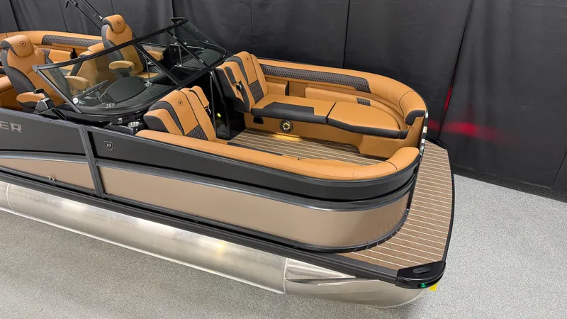 Slide: The Image of Premier 250 SOLARIS 2026 - 7