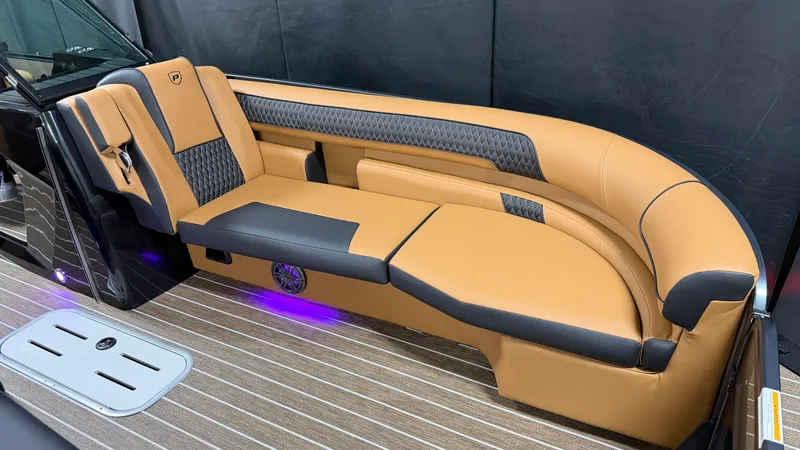 Slide: The Image of Premier 250 SOLARIS 2026 - 23