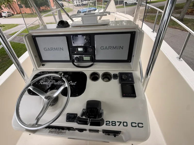 Slide: The Image of Pursuit 2870 CENTER CONSOLE 1999 - 21