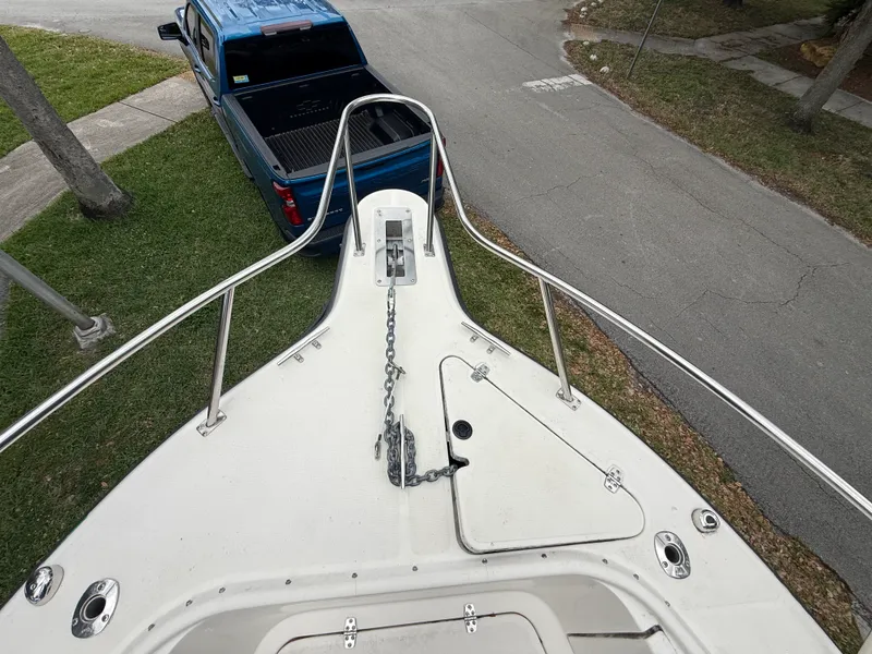 Slide: The Image of Pursuit 2870 CENTER CONSOLE 1999 - 40