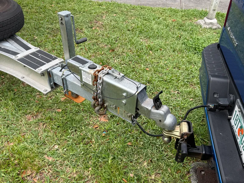 Slide: The Image of Pursuit 2870 CENTER CONSOLE 1999 - 50