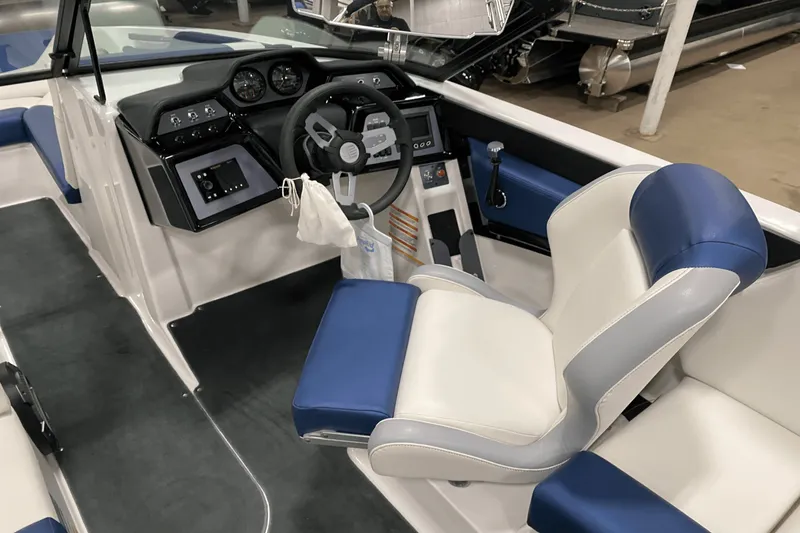 Slide: The Image of Mastercraft NXT22 2022 - 14