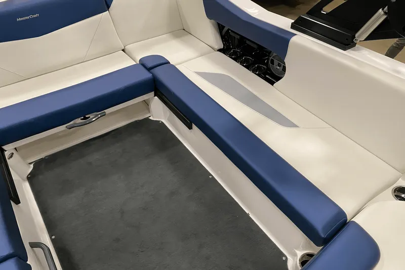 Slide: The Image of Mastercraft NXT22 2022 - 18