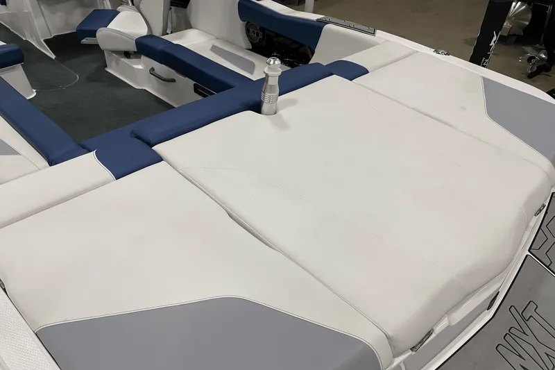 Slide: The Image of Mastercraft NXT22 2022 - 22