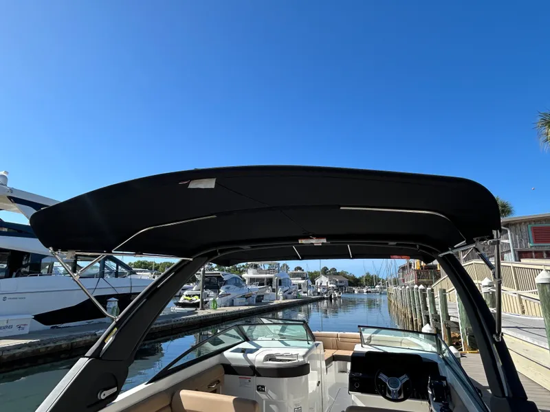 Slide: The Image of Sea Ray SDX 290 Outboard 2026 - 29