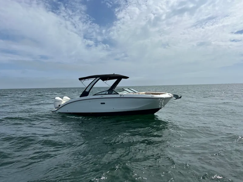 Slide: The Image of Sea Ray SDX 290 Outboard 2026 - 8