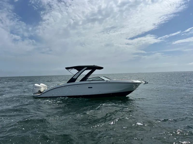 Slide: The Image of Sea Ray SDX 290 Outboard 2026 - 9
