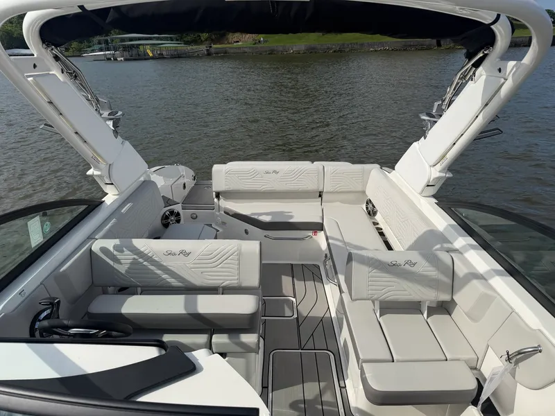 Slide: The Image of Sea Ray SDX 270 Surf 2025 - 10