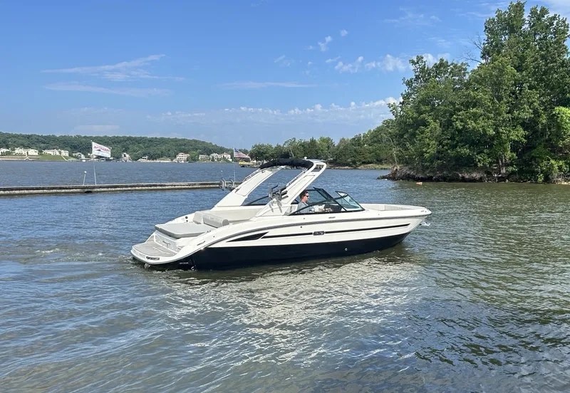 Slide: The Image of Sea Ray SDX 270 Surf 2025 - 2