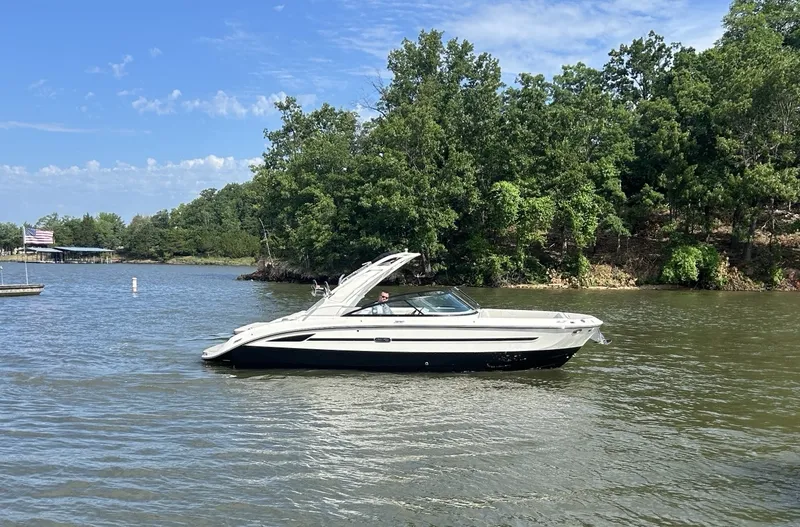 Slide: The Image of Sea Ray SDX 270 Surf 2025 - 1