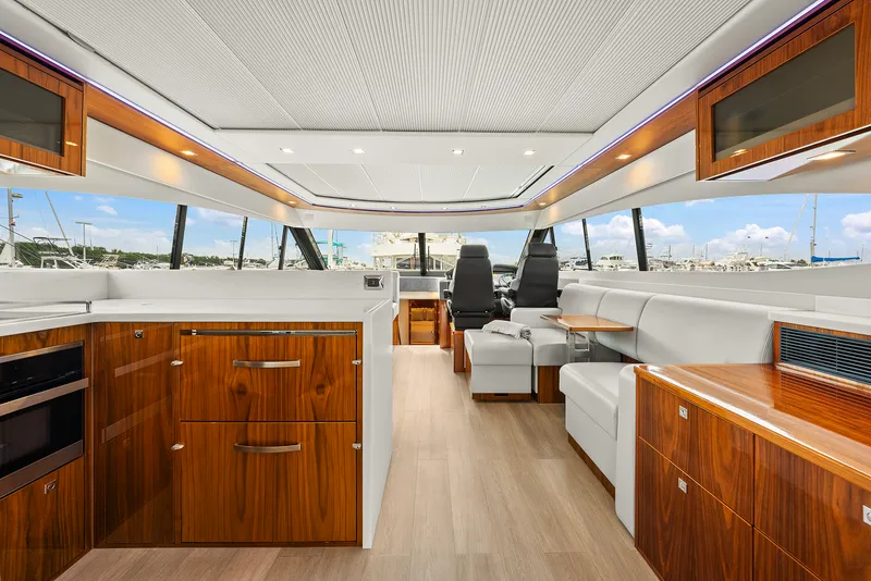 Slide: The Image of Riviera 6000 SPORT YACHT 2024 - 115