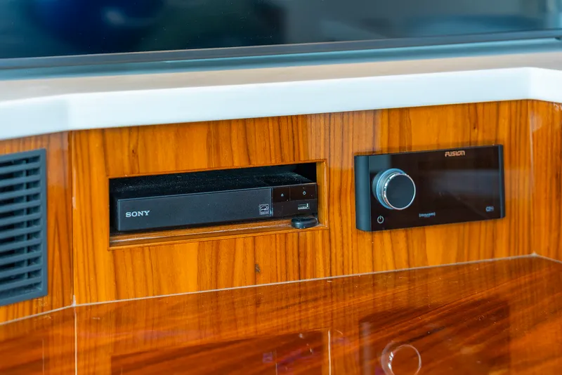 Slide: The Image of Riviera 6000 SPORT YACHT 2024 - 150