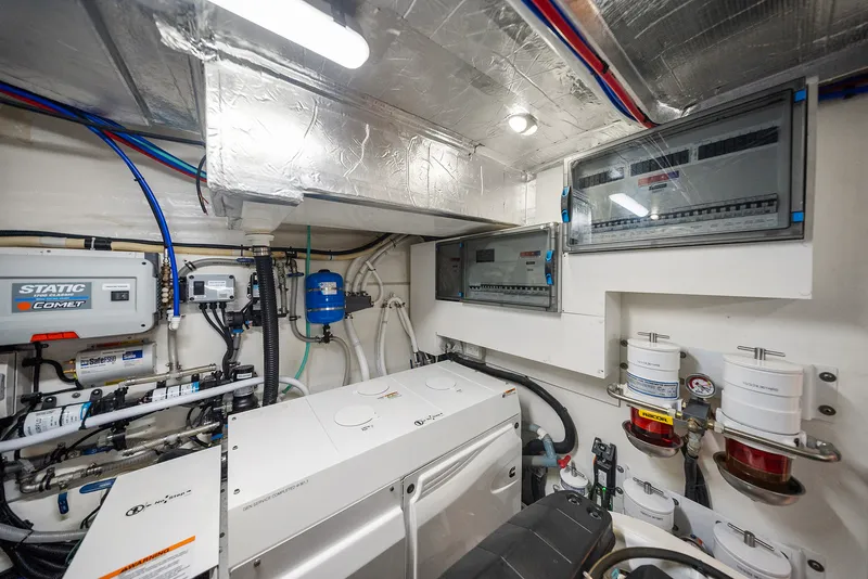 Slide: The Image of Riviera 6000 SPORT YACHT 2024 - 143