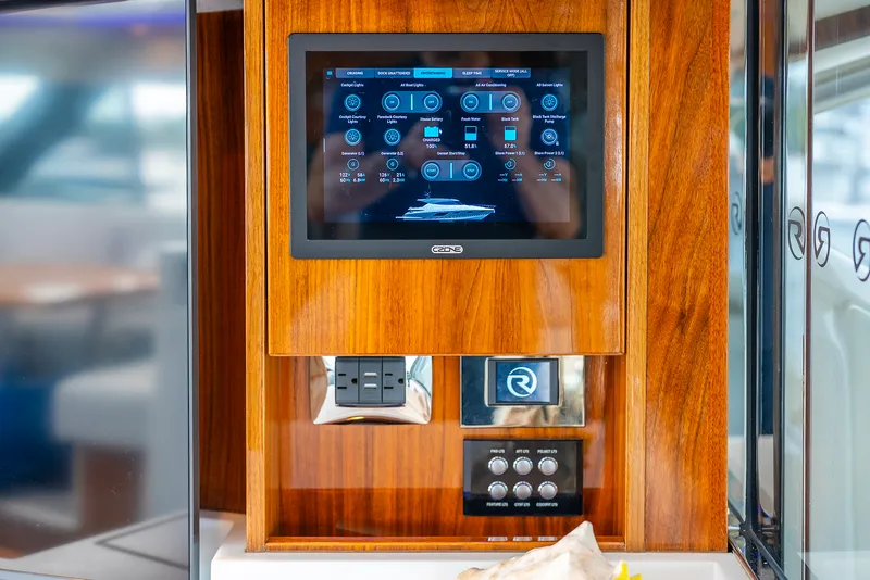 Slide: The Image of Riviera 6000 SPORT YACHT 2024 - 149
