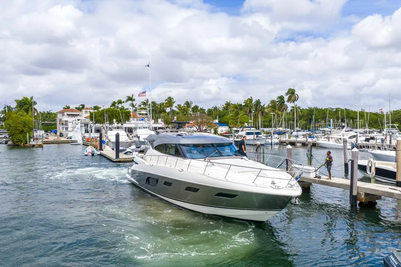 Slide: The Image of Riviera 6000 SPORT YACHT 2024 - 38