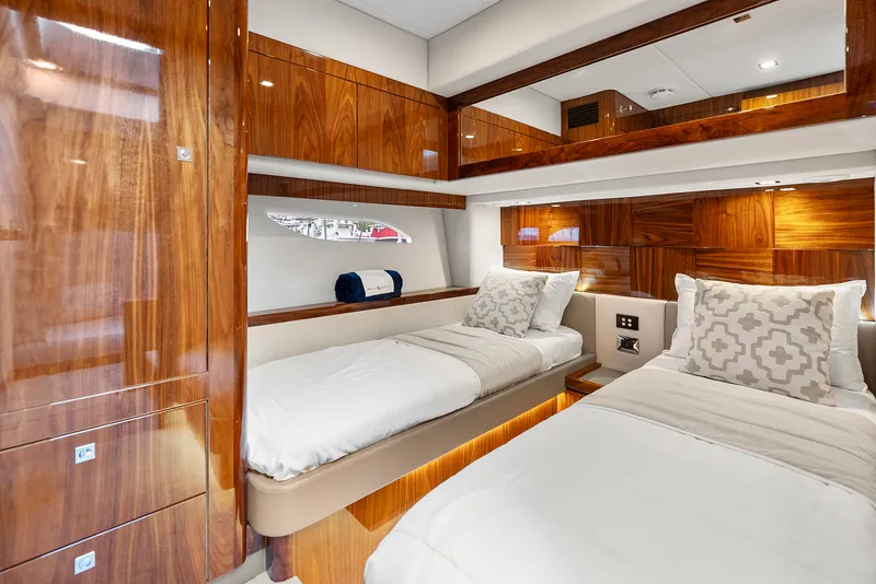 Slide: The Image of Riviera 6000 SPORT YACHT 2024 - 99