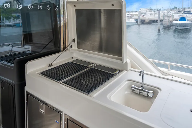 Slide: The Image of Riviera 6000 SPORT YACHT 2024 - 47