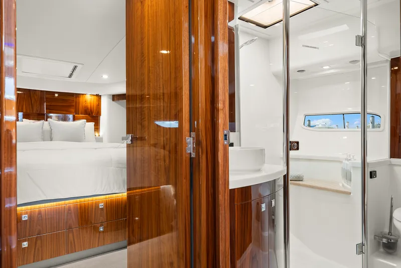 Slide: The Image of Riviera 6000 SPORT YACHT 2024 - 108