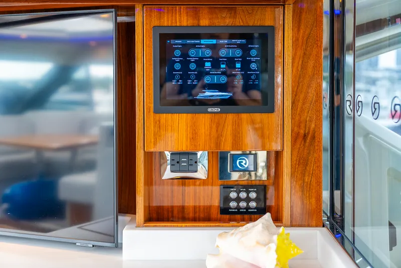 Slide: The Image of Riviera 6000 SPORT YACHT 2024 - 148