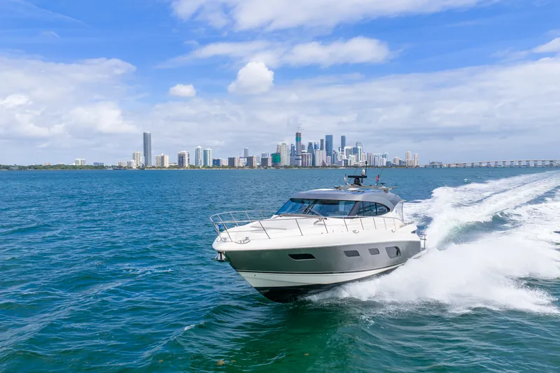 Slide: The Image of Riviera 6000 SPORT YACHT 2024 - 30