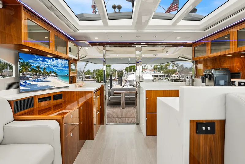 Slide: The Image of Riviera 6000 SPORT YACHT 2024 - 121