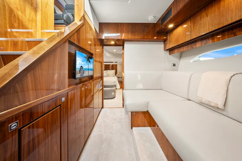 Slide: The Image of Riviera 6000 SPORT YACHT 2024 - 80